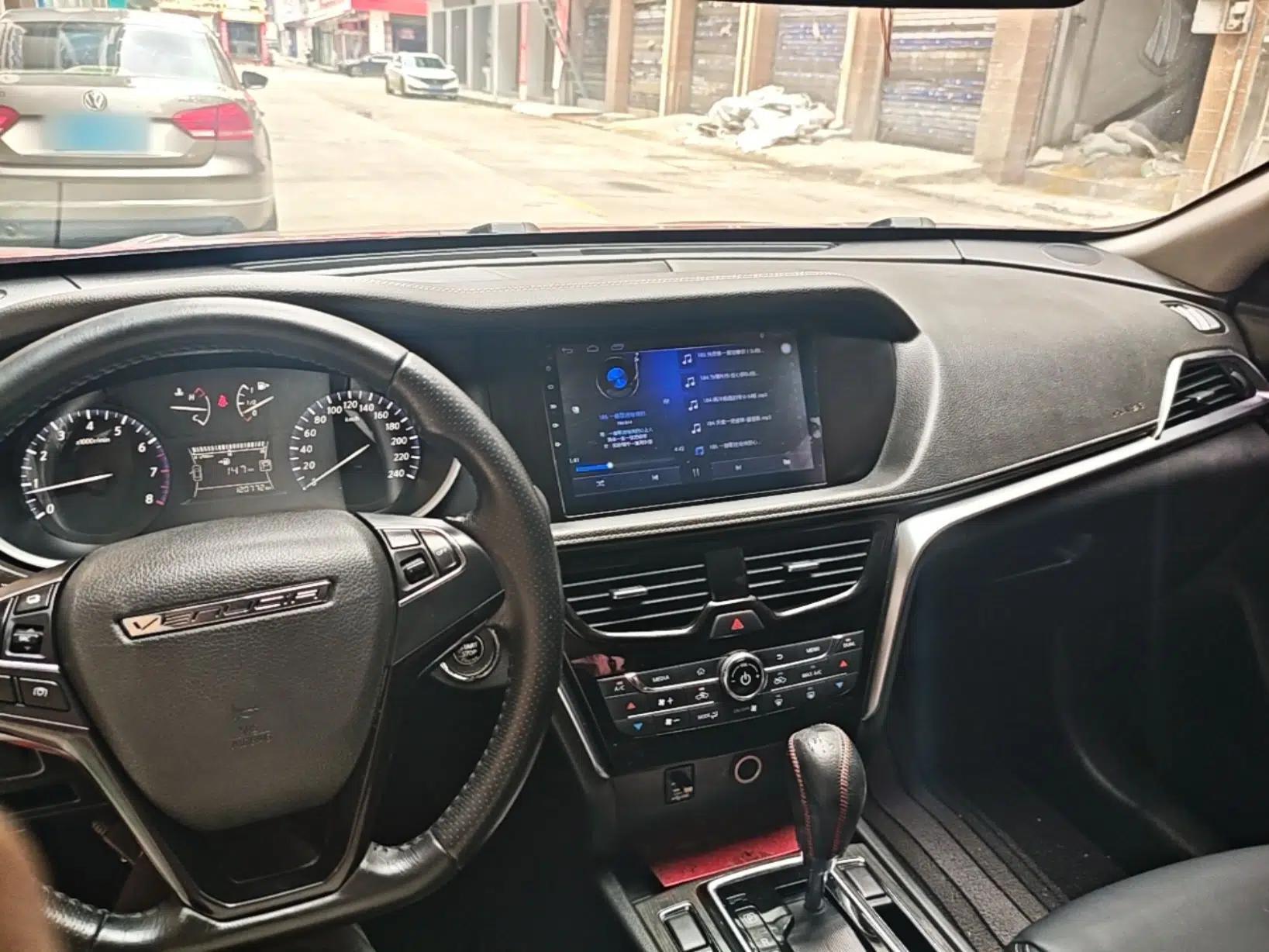 Venucia T90 2017 2.0L CVT Smart Edition — миниатюра 12