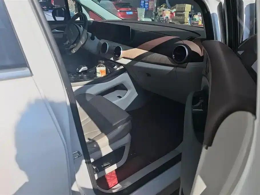 Fengxing Yacht 2022 1.5T DCT Wave Chaser Edition — миниатюра 8