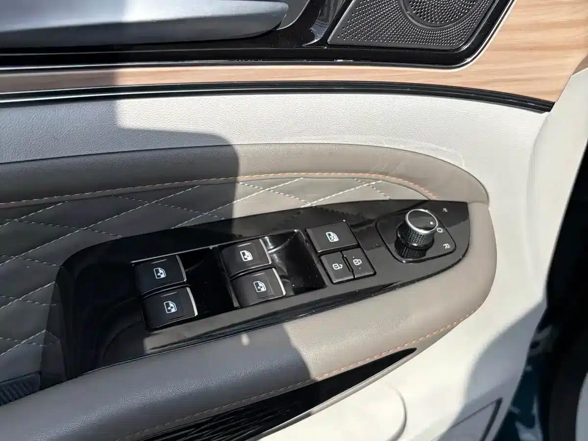 Fengxing Yacht 2022 1.5T DCT Wave Chaser Edition — миниатюра 22