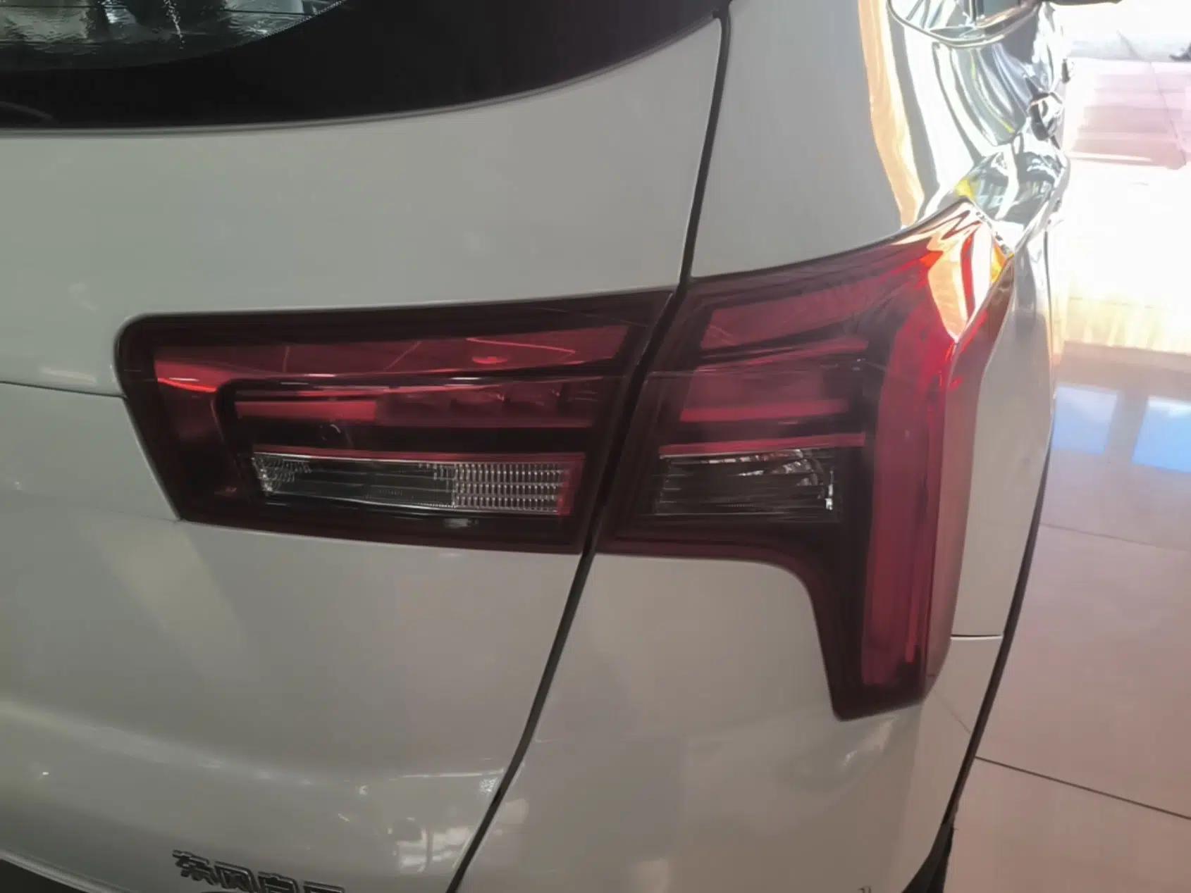 Venucia T60 2018 1.6L CVT Zhiyue Edition China V Standard — миниатюра 9
