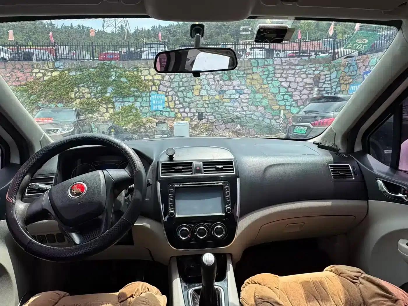 Jingyi X3 2016 1.5L Comfort Model — миниатюра 7
