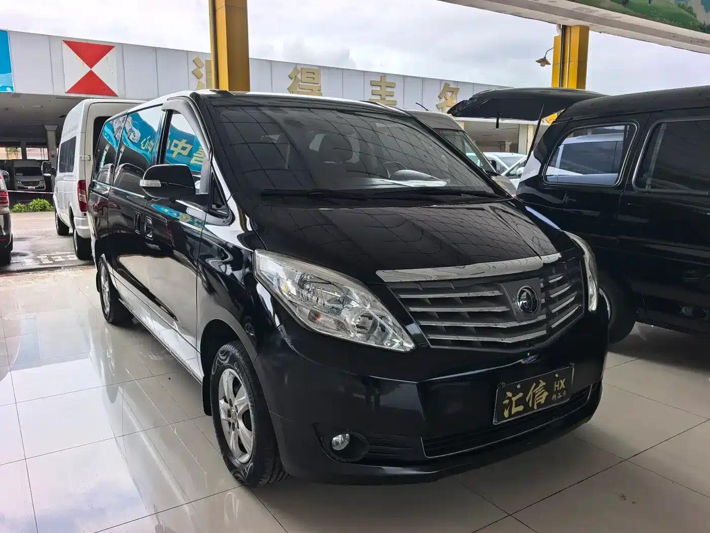 Lingzhi PLUS 2021 2.0L Manual Comfort 7-Seater — миниатюра 3