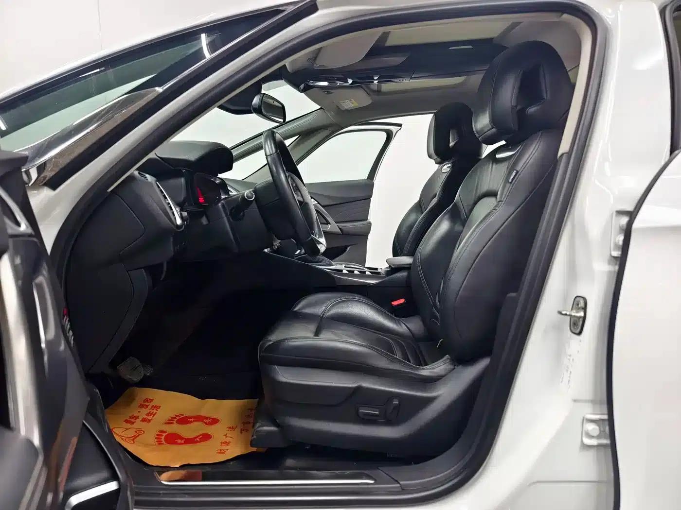 DS 5 2014 1.6T Elegant Edition THP160 — миниатюра 11