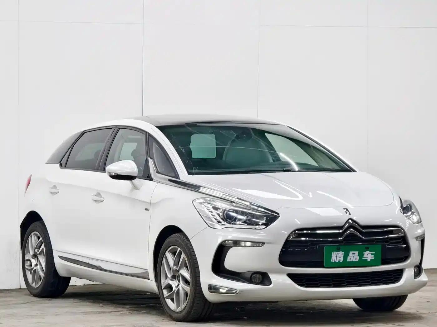 DS 5 2014 1.6T Elegant Edition THP160 — миниатюра 3