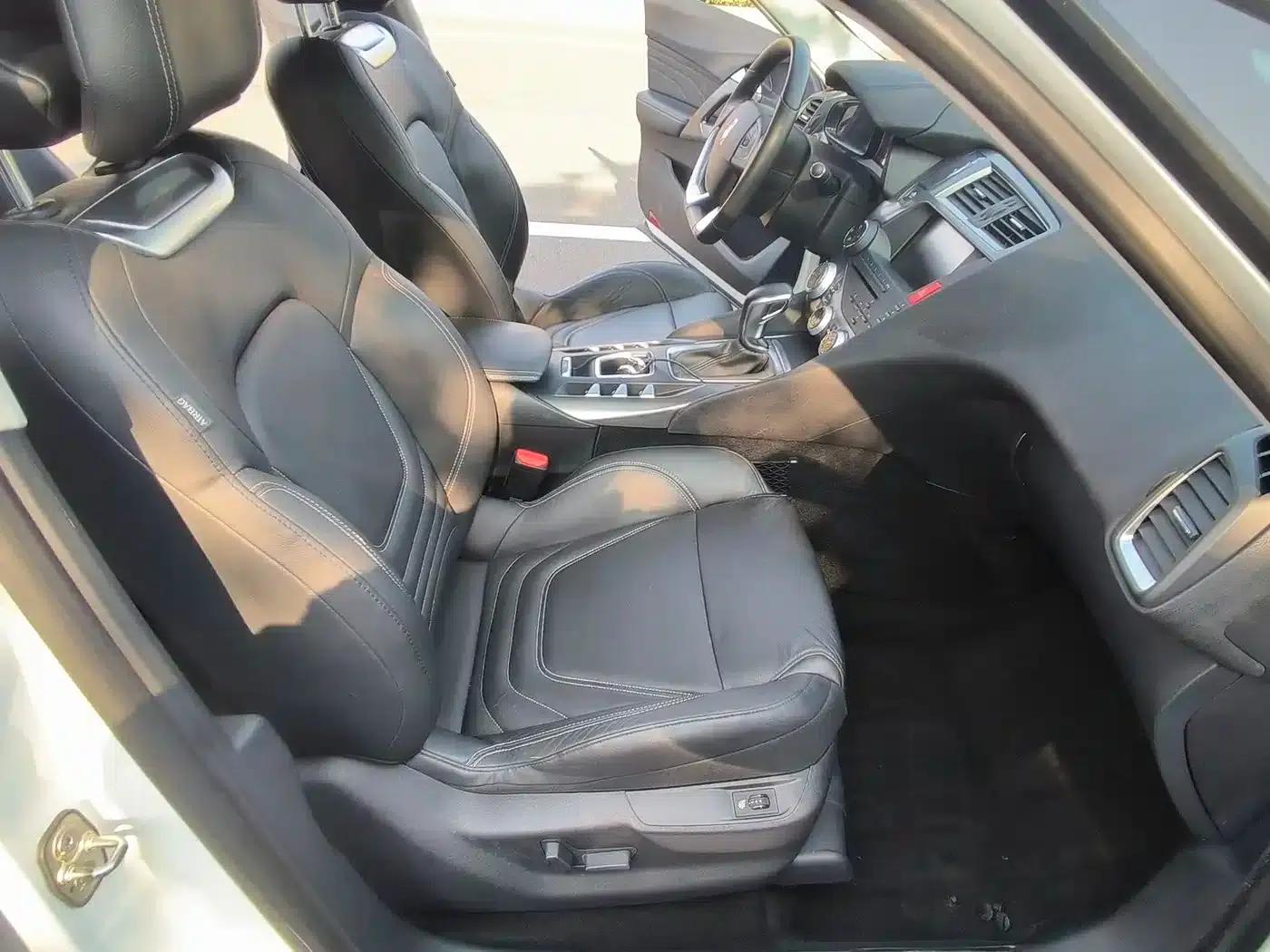 DS 5 2013 1.6T Luxury Edition THP200 — миниатюра 8