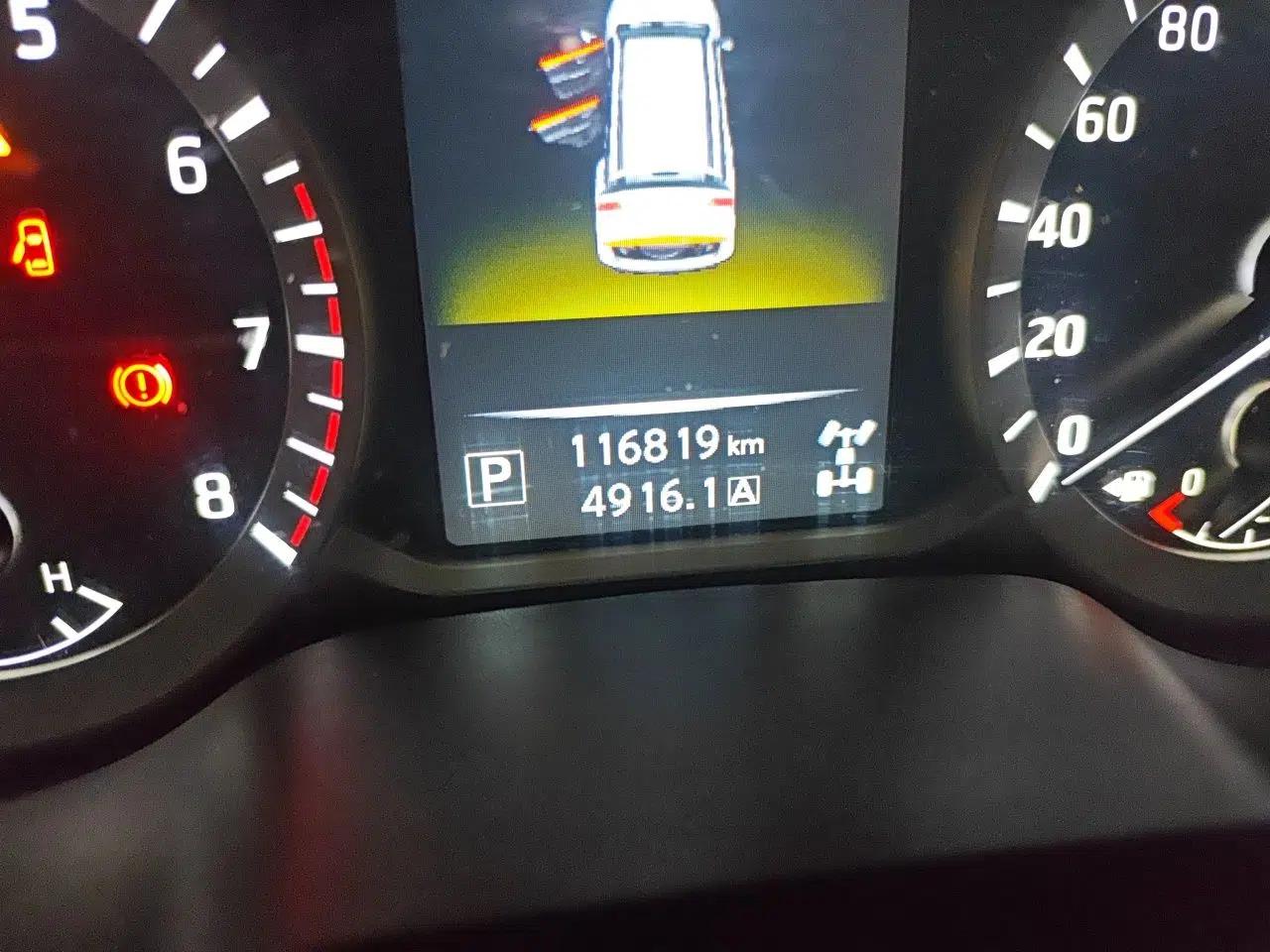 Nissan Terra 2018 2.5L Automatic 4x4 Luxury Edition — миниатюра 12