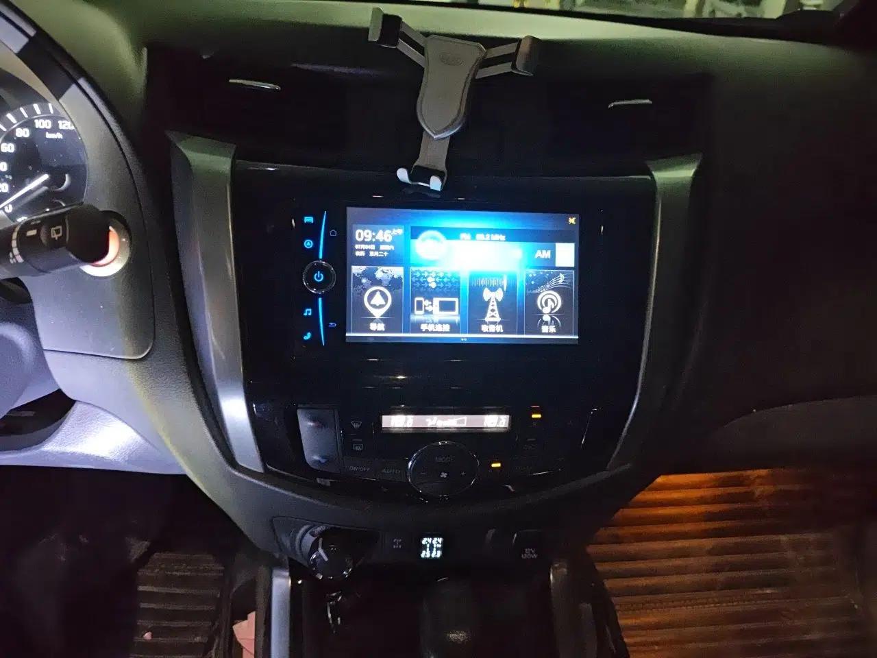 Nissan Terra 2018 2.5L Automatic 4x4 Luxury Edition — миниатюра 13