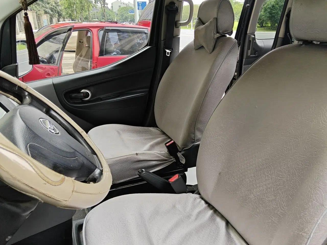 Nissan NV200 2013 1.6L Luxury Model China IV Standard — миниатюра 15