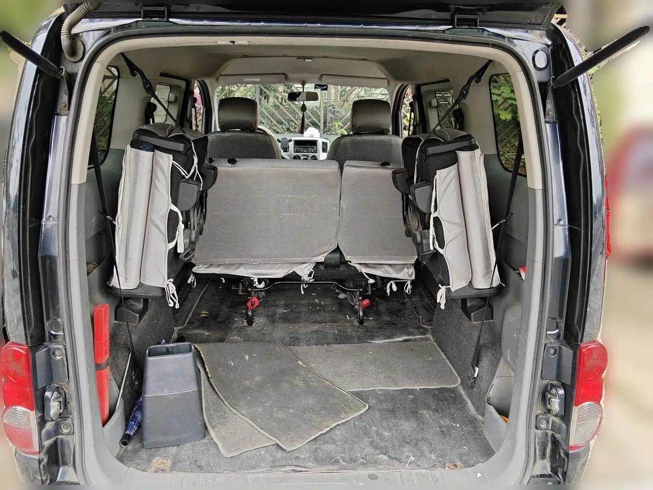 Nissan NV200 2013 1.6L Luxury Model China IV Standard — миниатюра 19