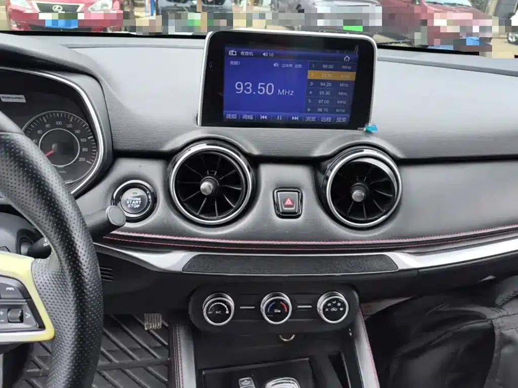 Fengguang 500 2021 Model 1.5L CVT Premium Edition — миниатюра 13