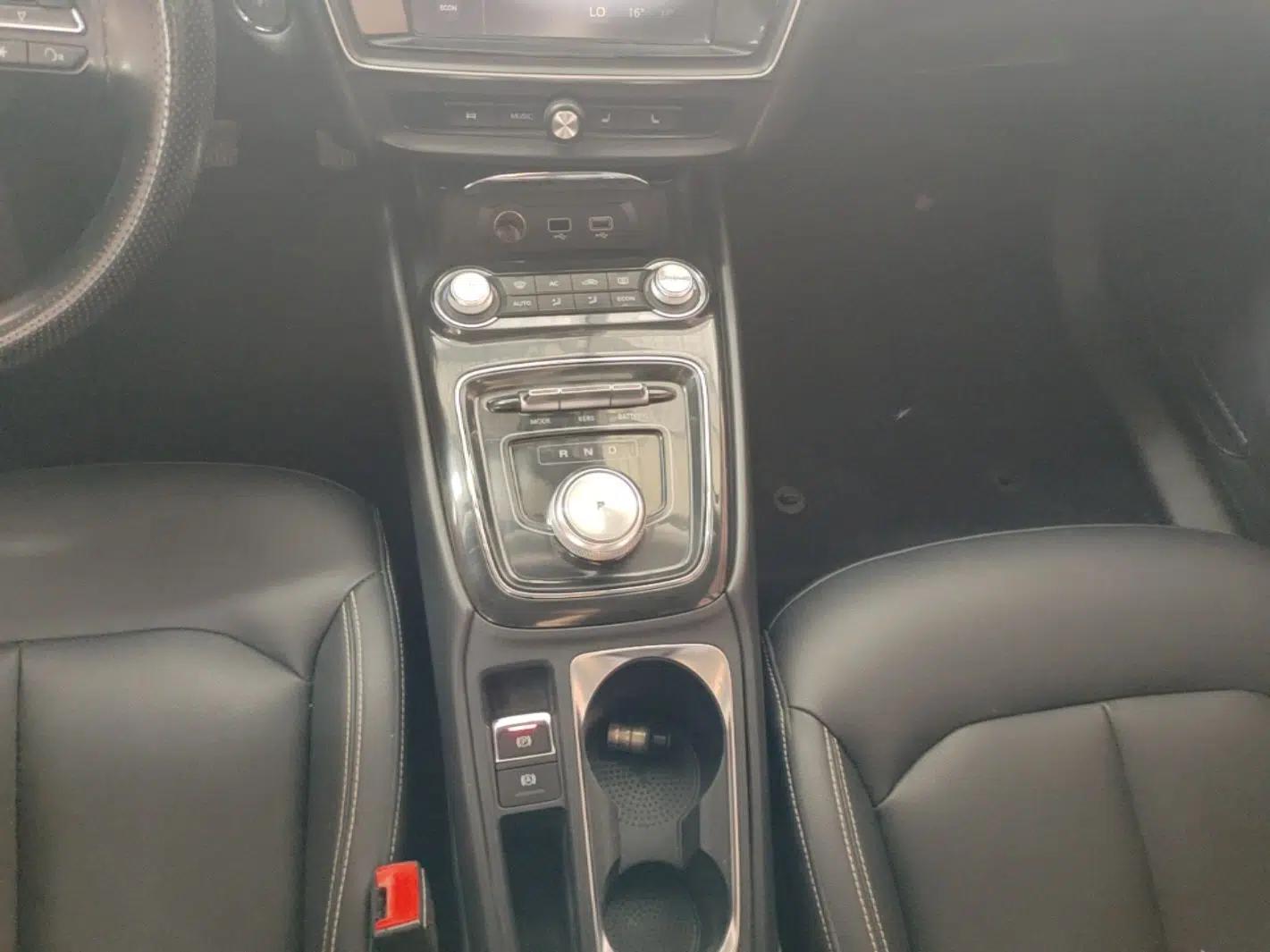 Roewe Ei5 2018 Internet Flagship Edition — миниатюра 16