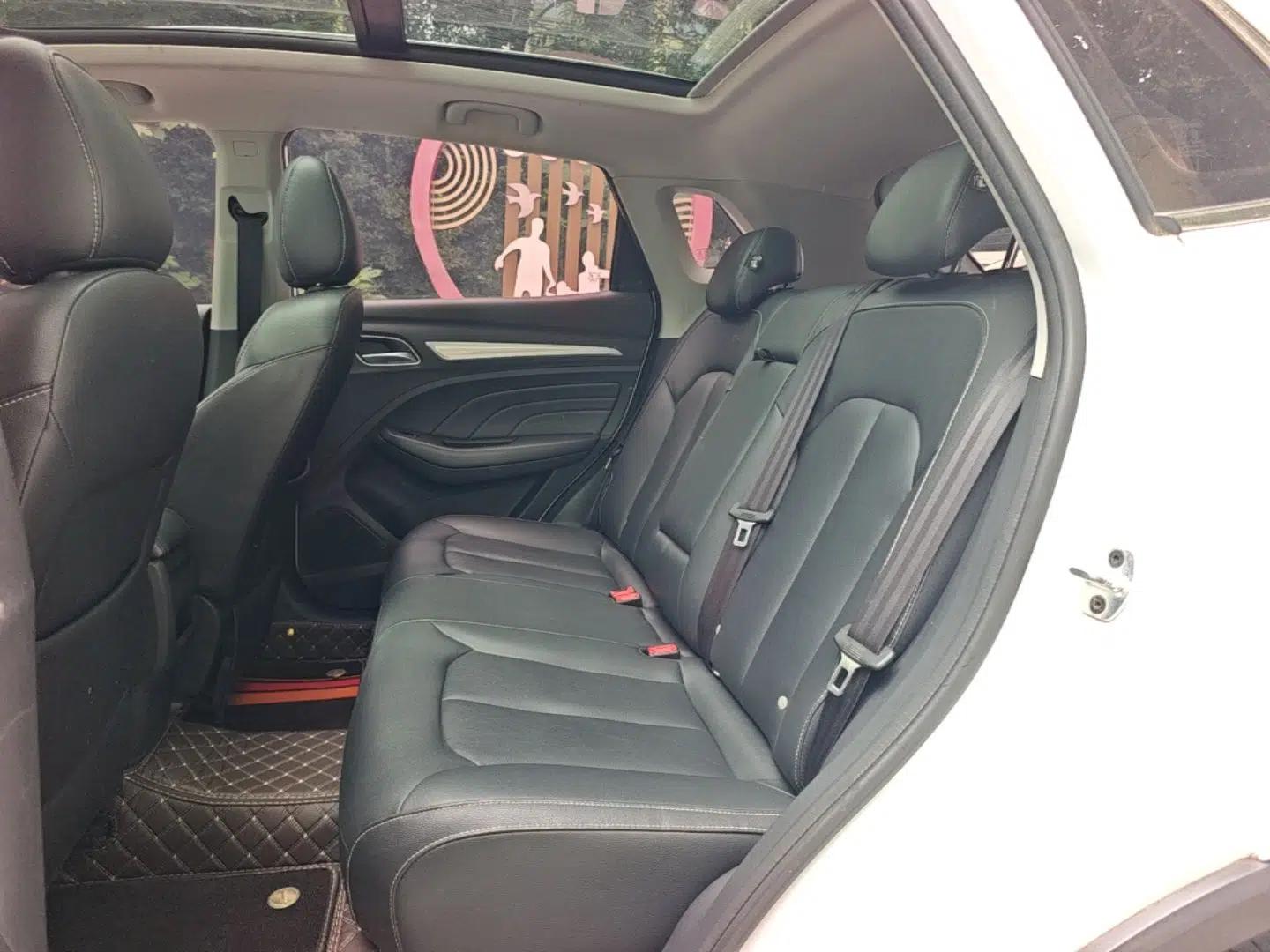 Roewe RX3 2018 1.6L CVT Flagship Edition — миниатюра 25