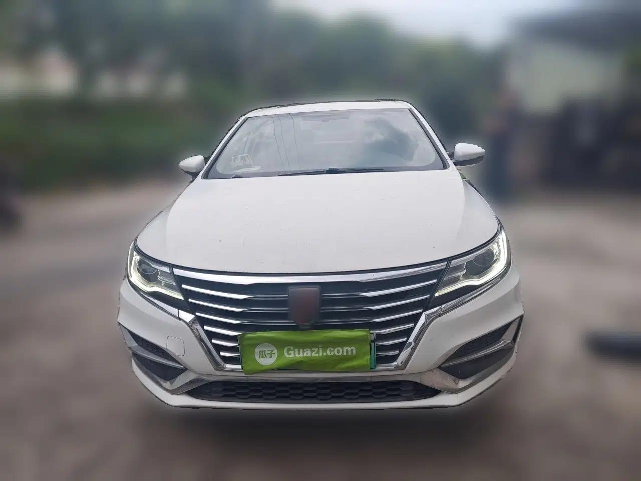 Roewe i6 New Energy 2019 PLUS 50T 4G Connected Glory Luxury Edition — миниатюра 2