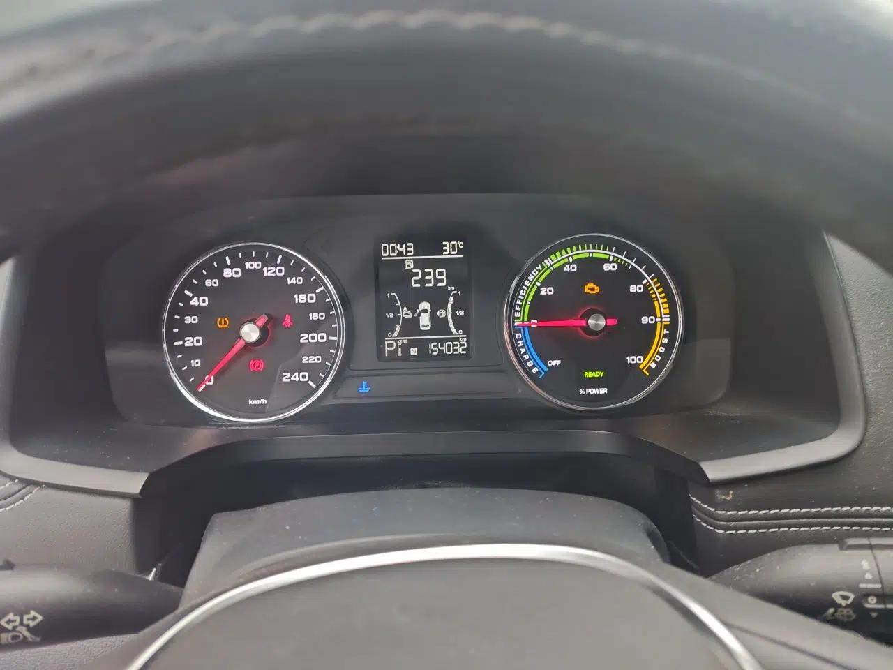 Roewe i6 New Energy 2019 PLUS 50T 4G Connected Glory Luxury Edition — миниатюра 11