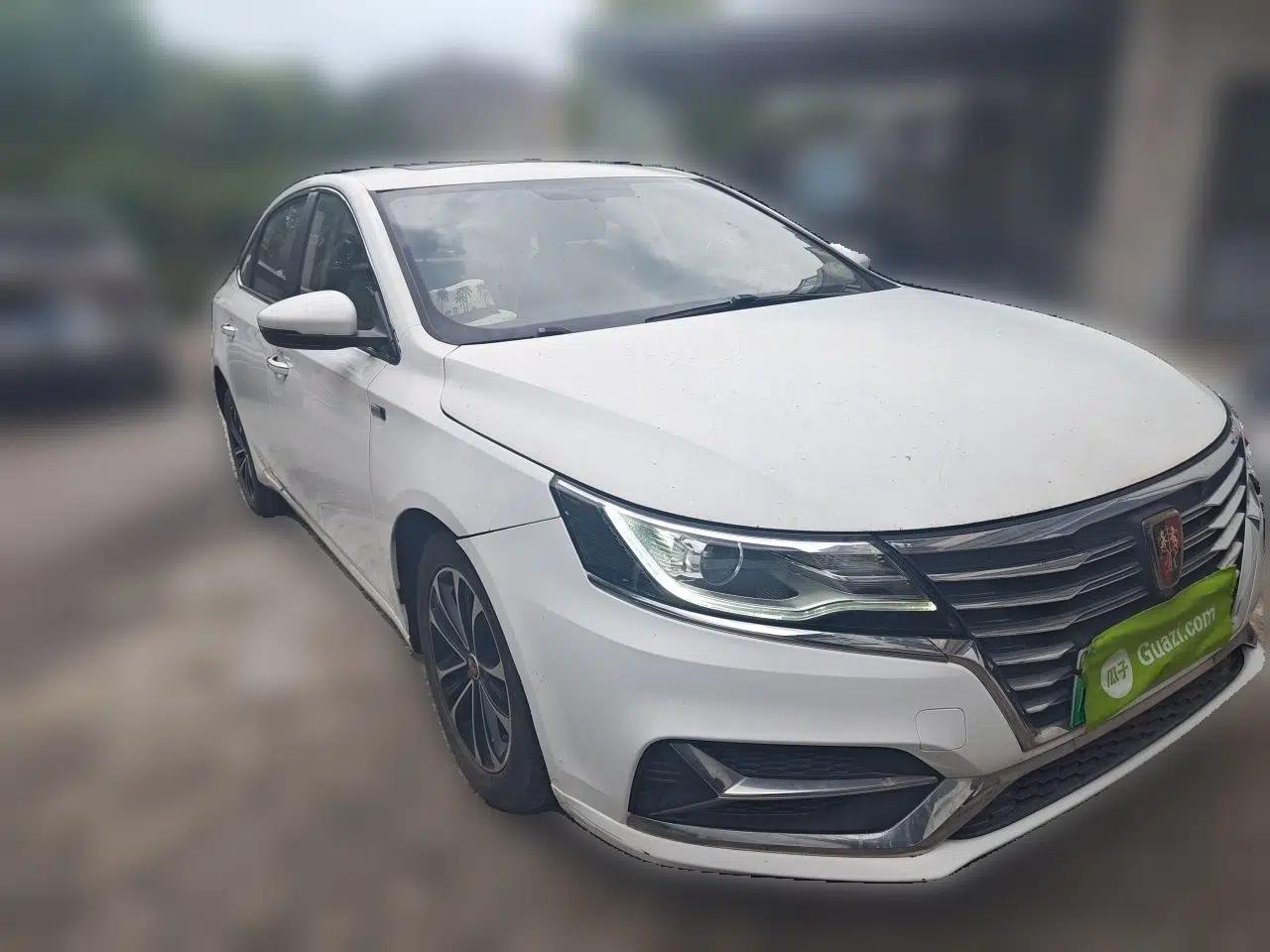 Roewe i6 New Energy 2019 PLUS 50T 4G Connected Glory Luxury Edition — миниатюра 3