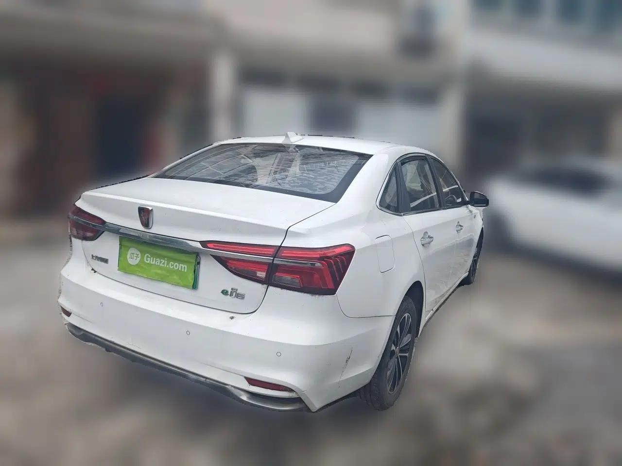Roewe i6 New Energy 2019 PLUS 50T 4G Connected Glory Luxury Edition — миниатюра 6