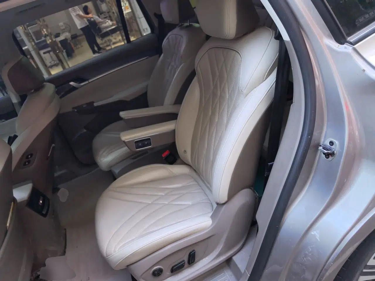 Roewe RX9 2023 2.0T All-Wheel-Drive Luxury Edition — миниатюра 17