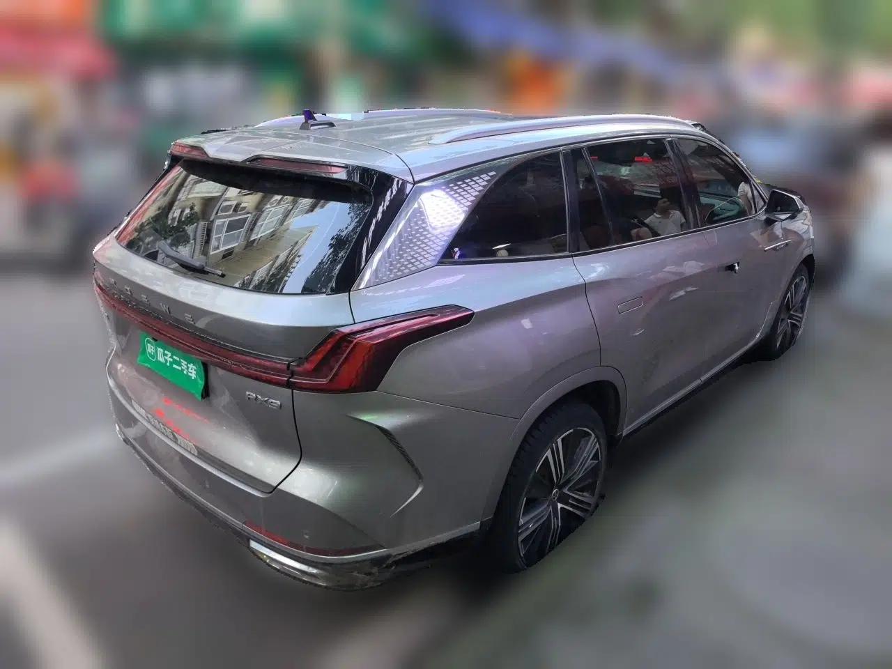 Roewe RX9 2023 2.0T All-Wheel-Drive Luxury Edition — миниатюра 6