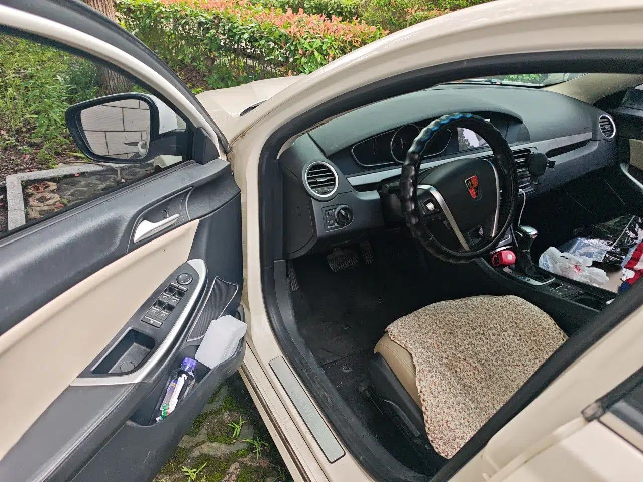 Roewe e550 2016 Deluxe Edition — миниатюра 16