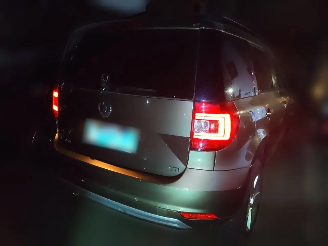 Skoda Yeti 2016 1.4TSI DSG Advanced Edition — миниатюра 6