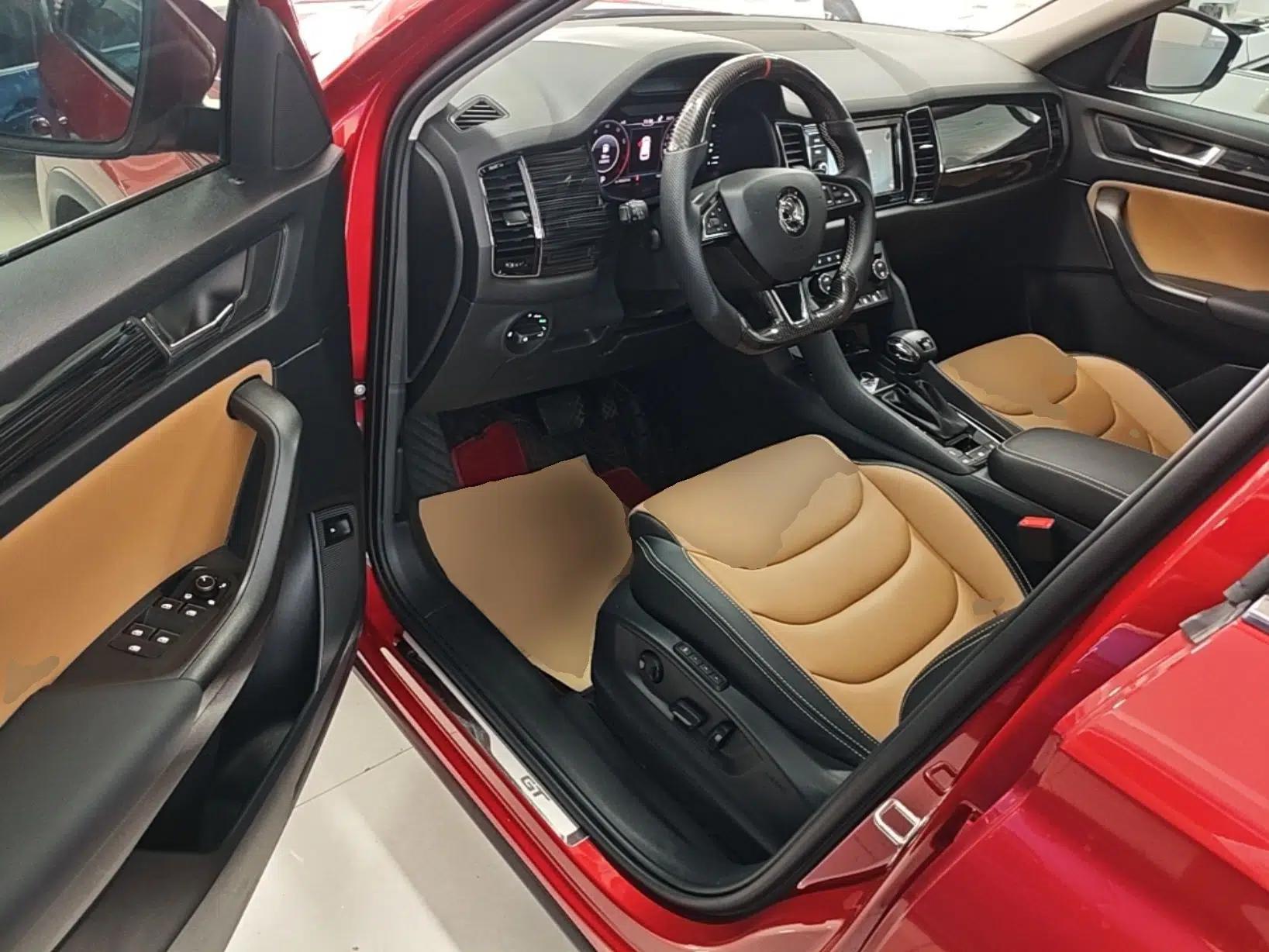 Skoda Kodiaq GT 2019 TSI330 Two-Wheel-Drive Luxury Edition China VI Standard — миниатюра 18