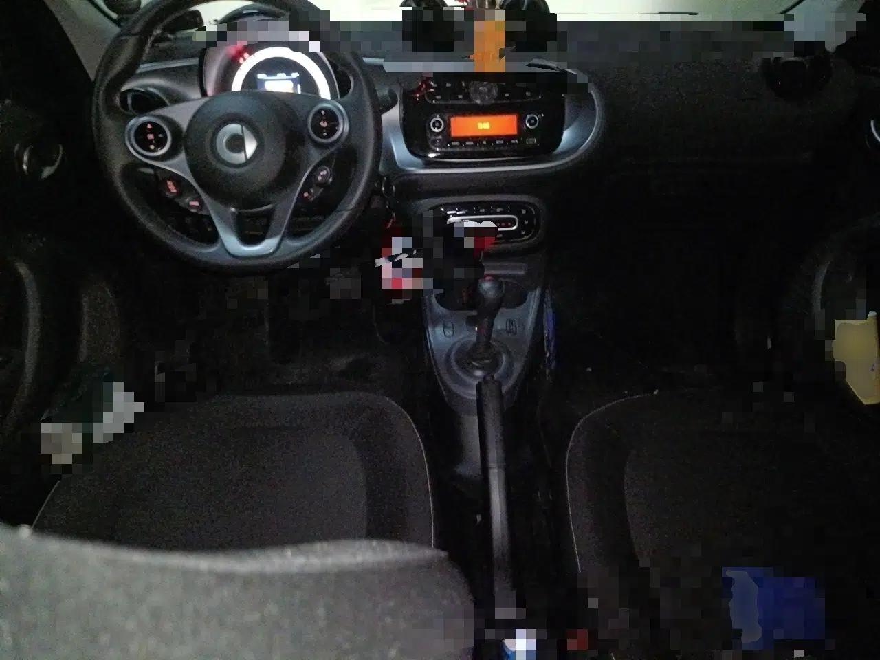 smart forfour 2018 1.0L 52kW Passion Edition — миниатюра 9