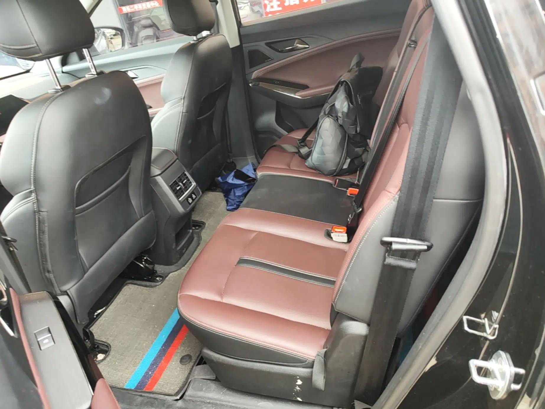 SOL X8 PLUS 2023 1.5 TGDI DCT Smart Edition 7-Seater — миниатюра 25