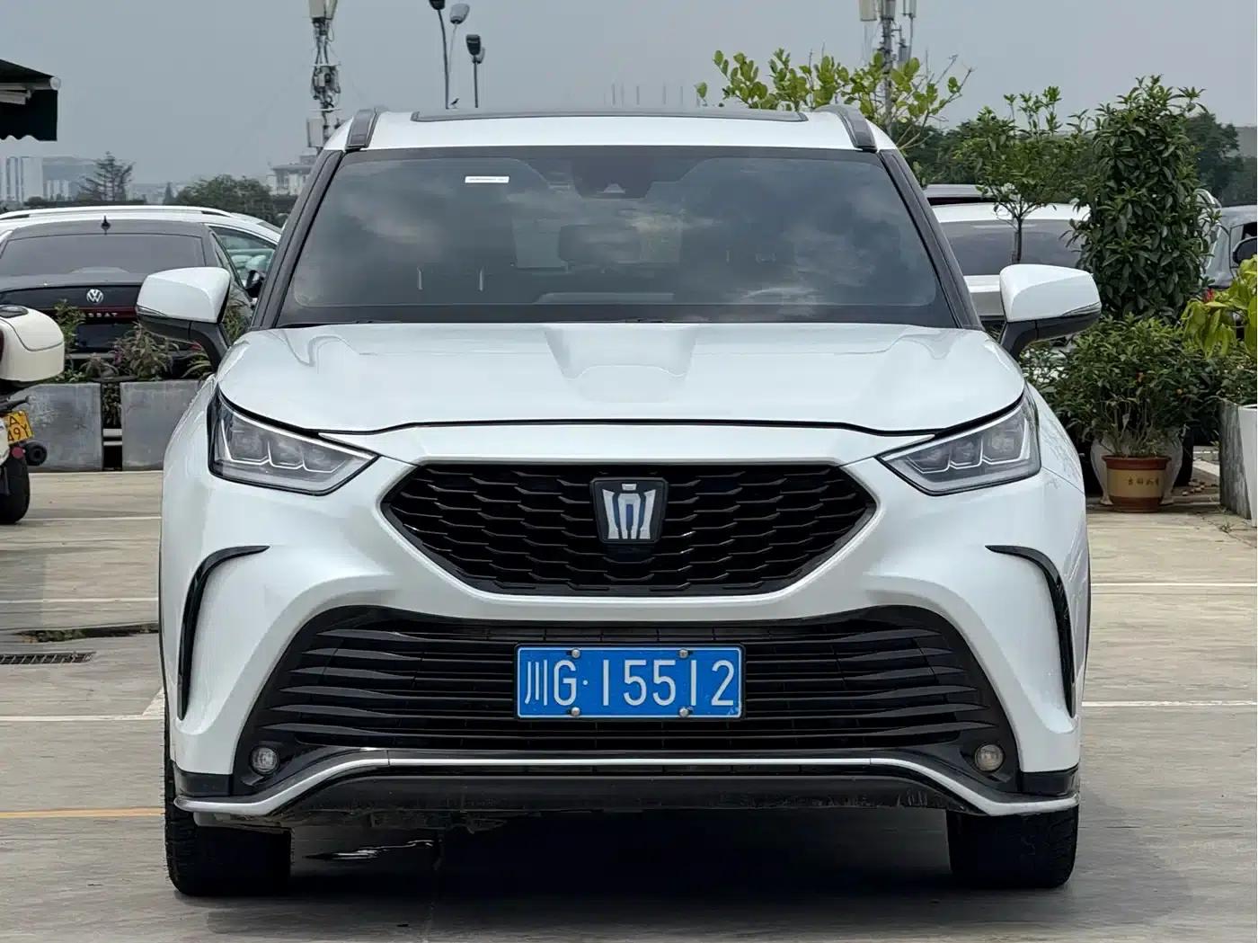 Crown Land Cruiser 2023 2.5L HEV 4WD Luxury Edition — миниатюра 2
