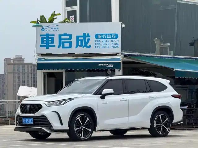 Crown Land Cruiser 2023 2.5L HEV 4WD Luxury Edition