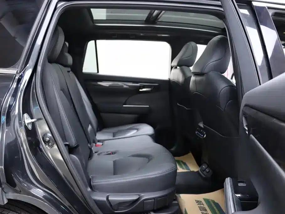 Crown Land Cruiser 2021 2.5L HEV 4WD Flagship Edition — миниатюра 11