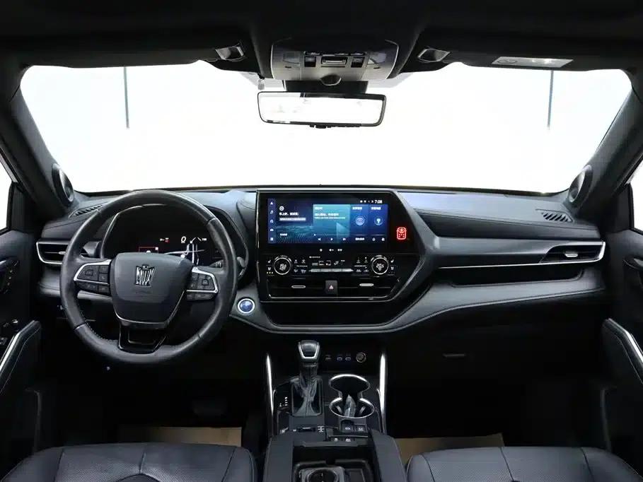 Crown Land Cruiser 2021 2.5L HEV 4WD Flagship Edition — миниатюра 15