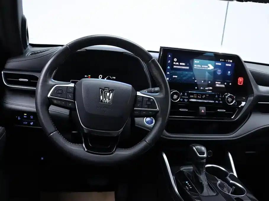 Crown Land Cruiser 2021 2.5L HEV 4WD Flagship Edition — миниатюра 22