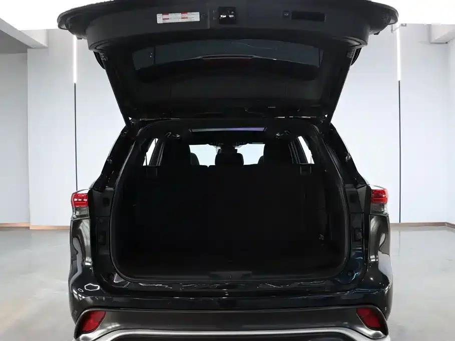 Crown Land Cruiser 2021 2.5L HEV 4WD Flagship Edition — миниатюра 23