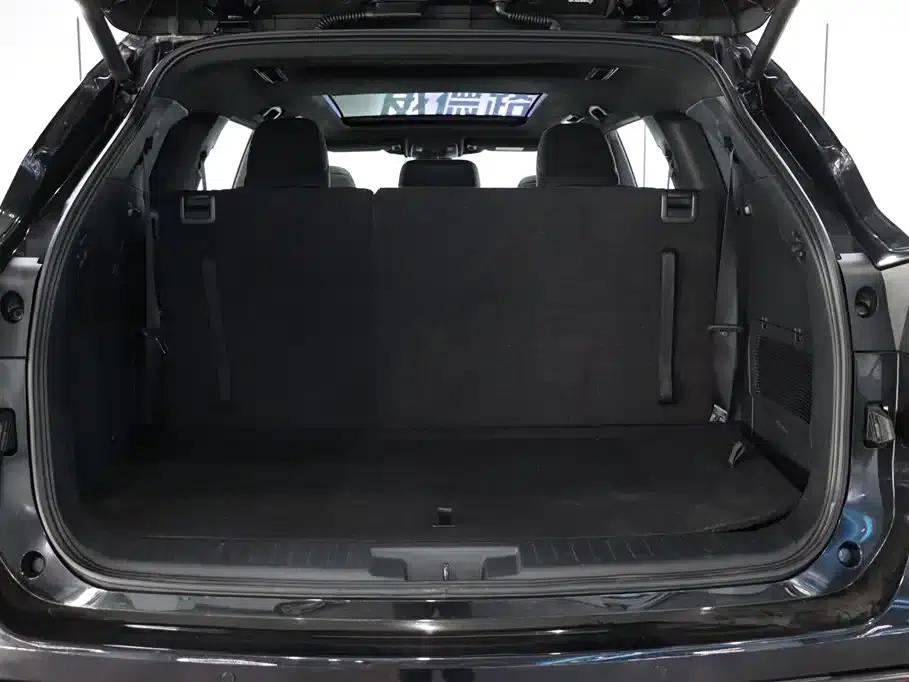 Crown Land Cruiser 2021 2.5L HEV 4WD Flagship Edition — миниатюра 24
