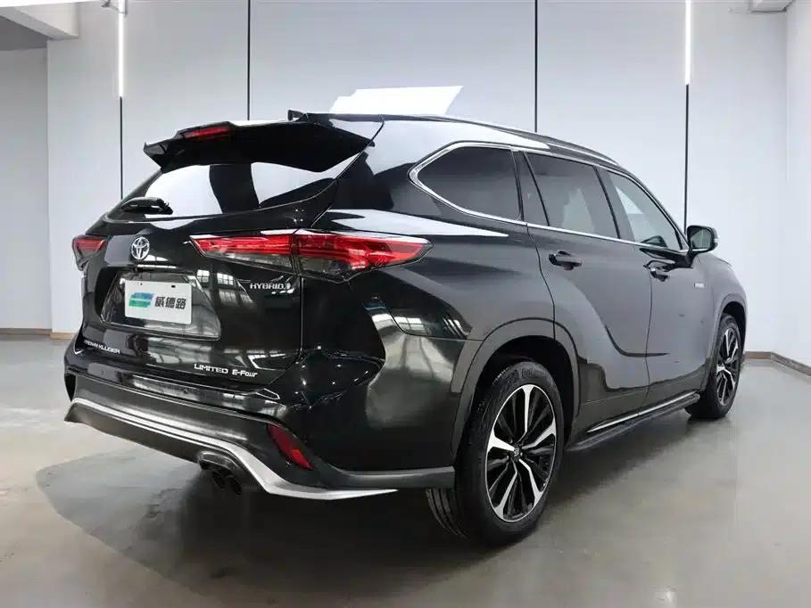 Crown Land Cruiser 2021 2.5L HEV 4WD Flagship Edition — миниатюра 4