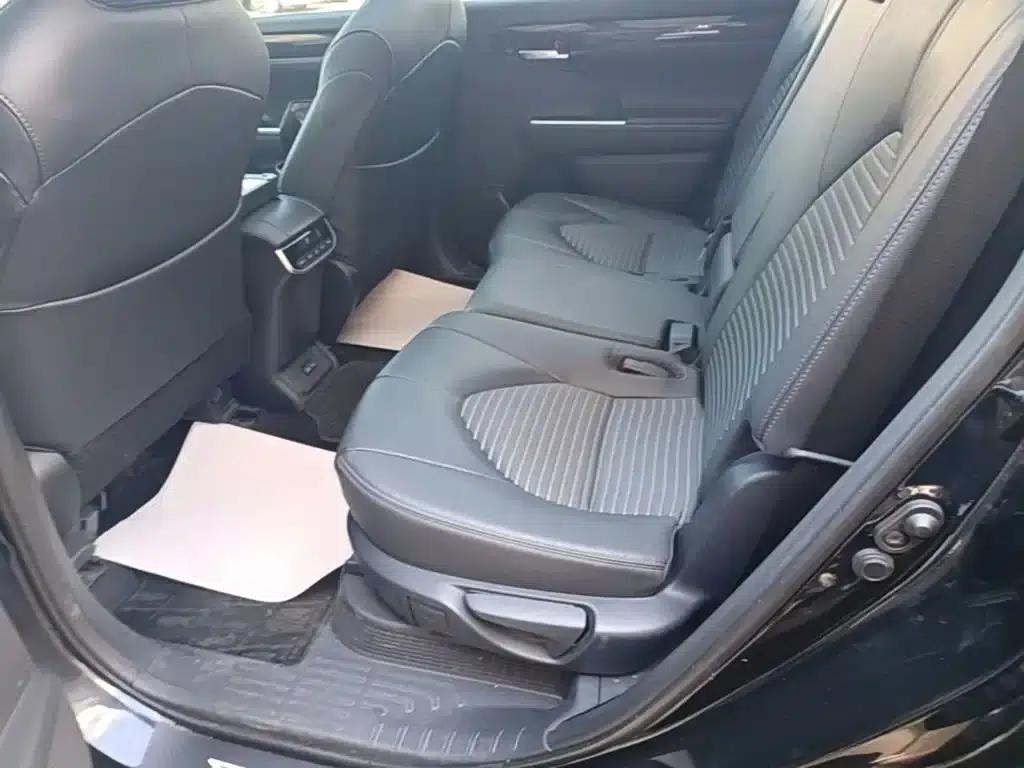 Crown Land Cruiser 2023 2.5L HEV 4WD Luxury Edition — миниатюра 17