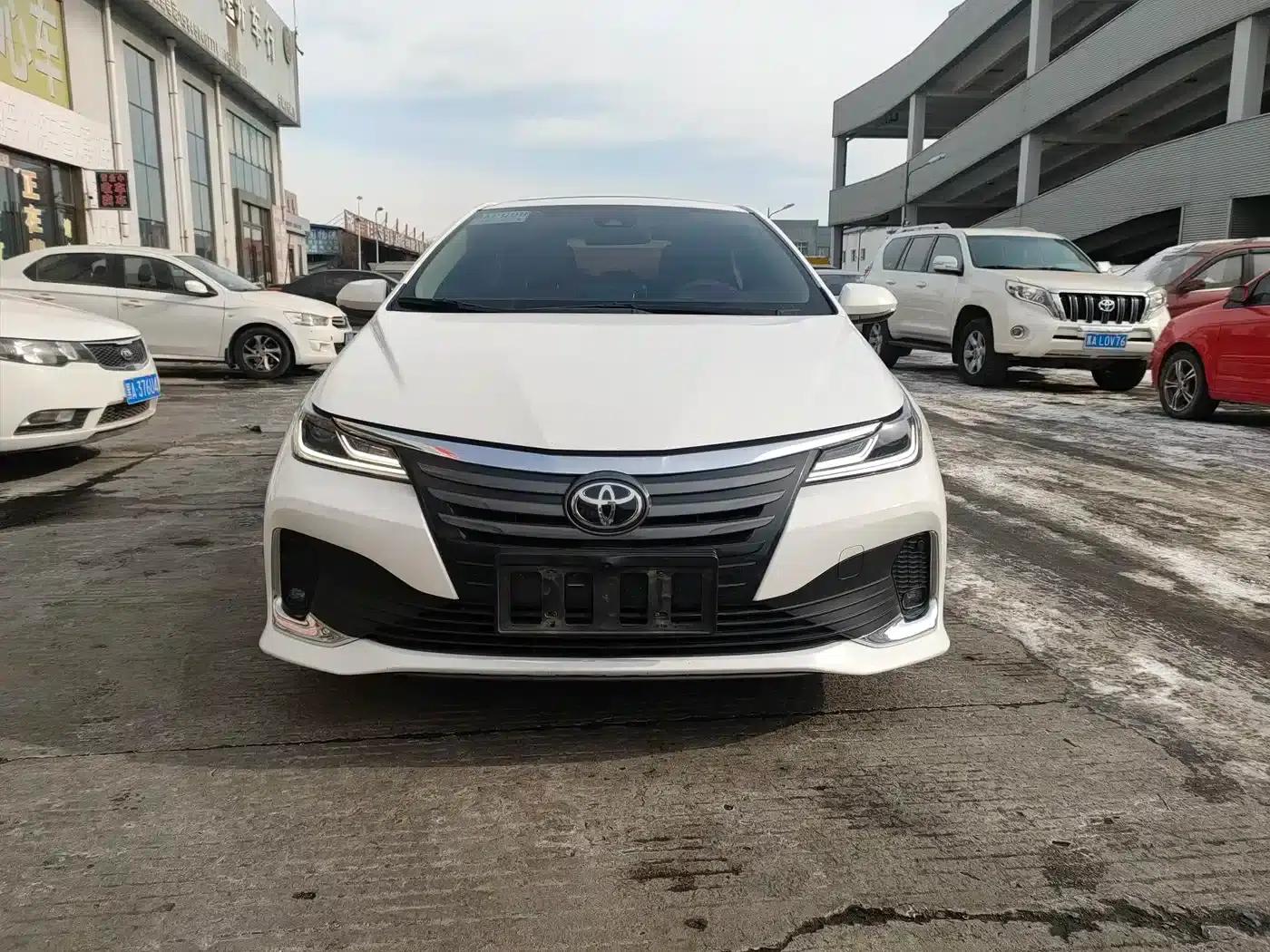 2022 Toyota Avalon 2.0L Elite Edition — миниатюра 2