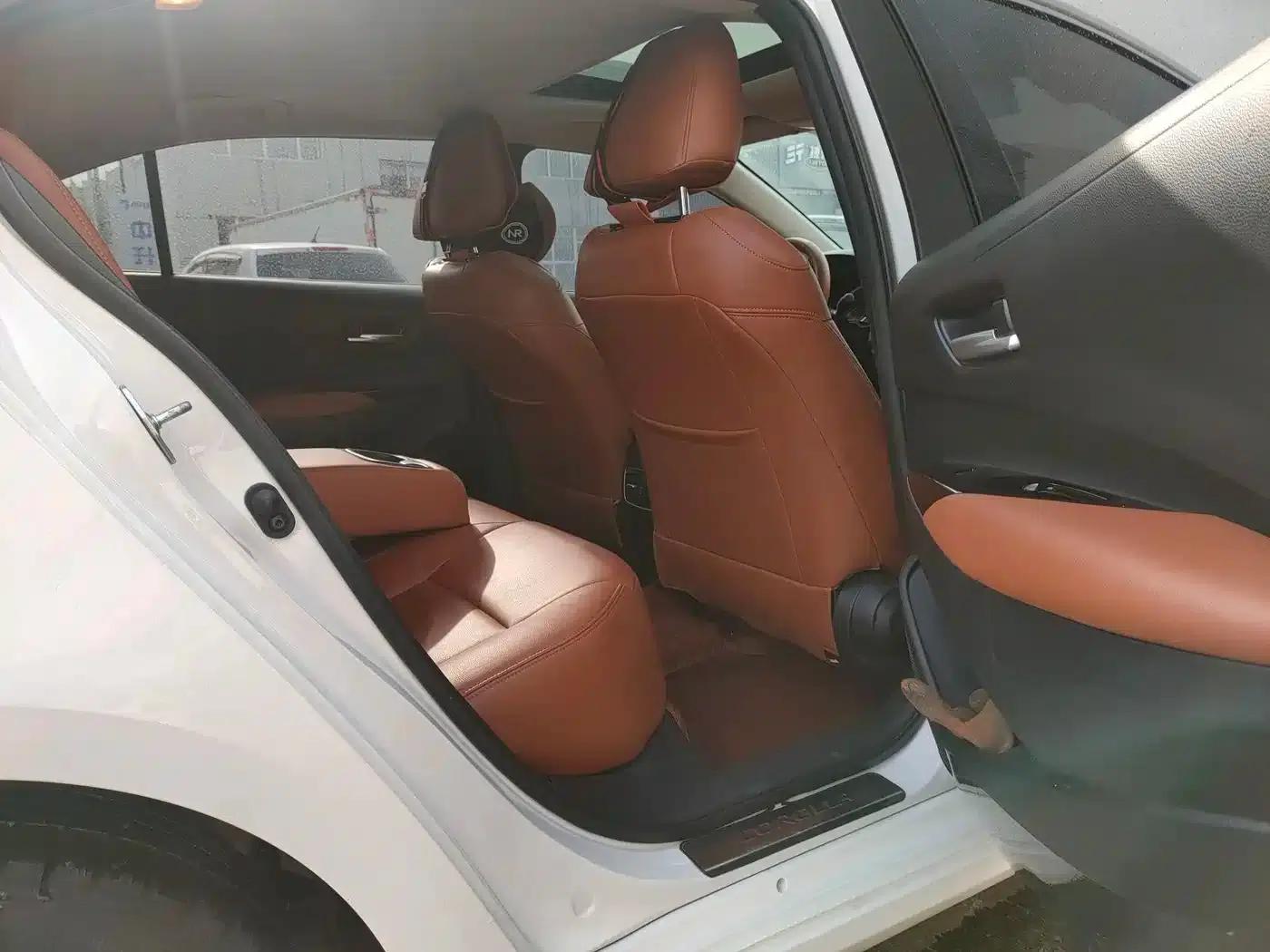 2022 Toyota Avalon 2.0L Elite Edition — миниатюра 19