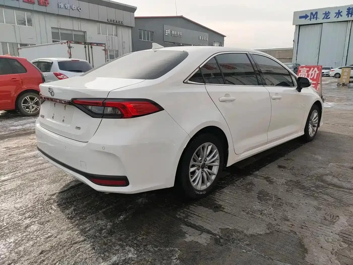 2022 Toyota Avalon 2.0L Elite Edition — миниатюра 6