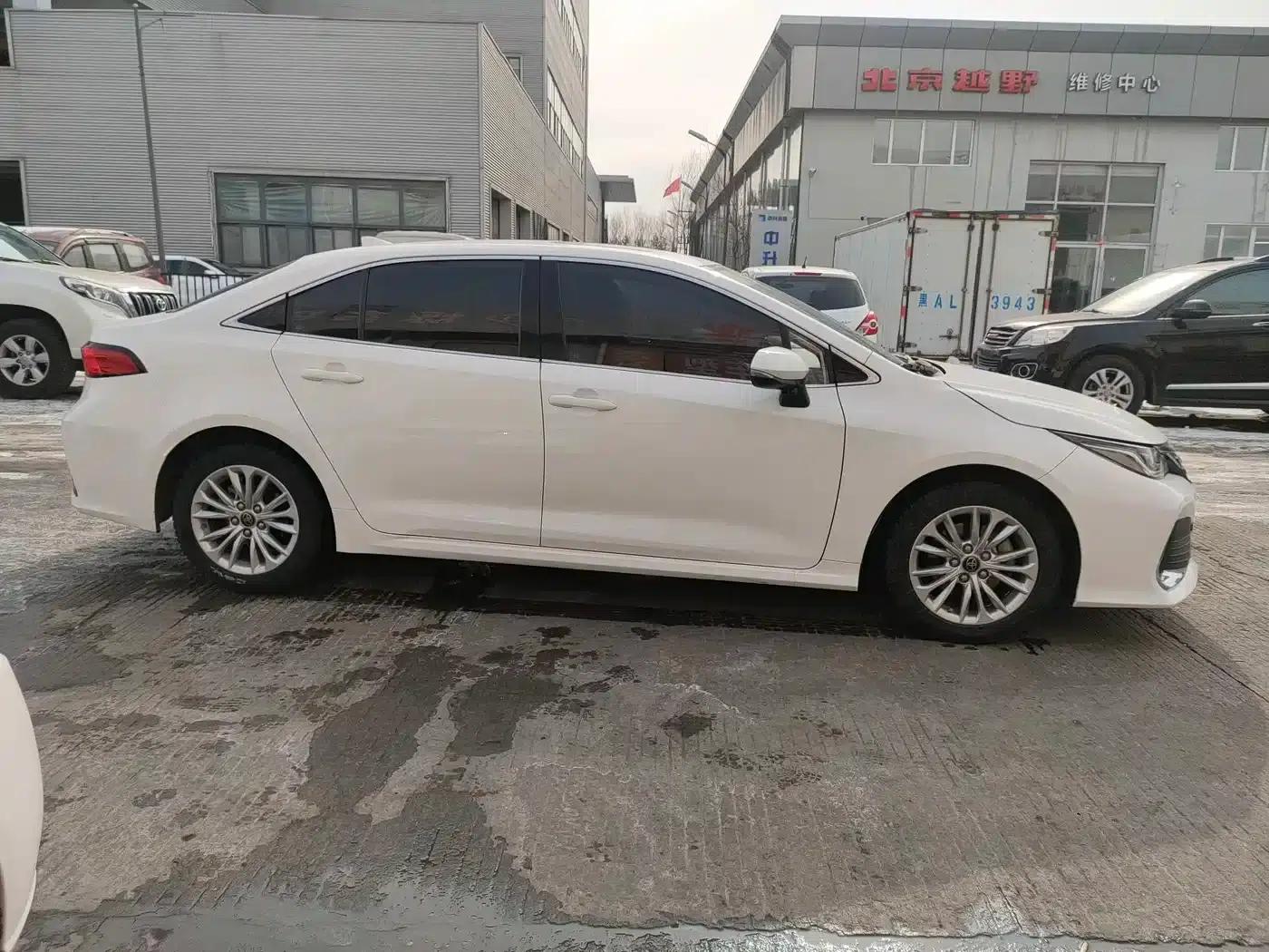 2022 Toyota Avalon 2.0L Elite Edition — миниатюра 7