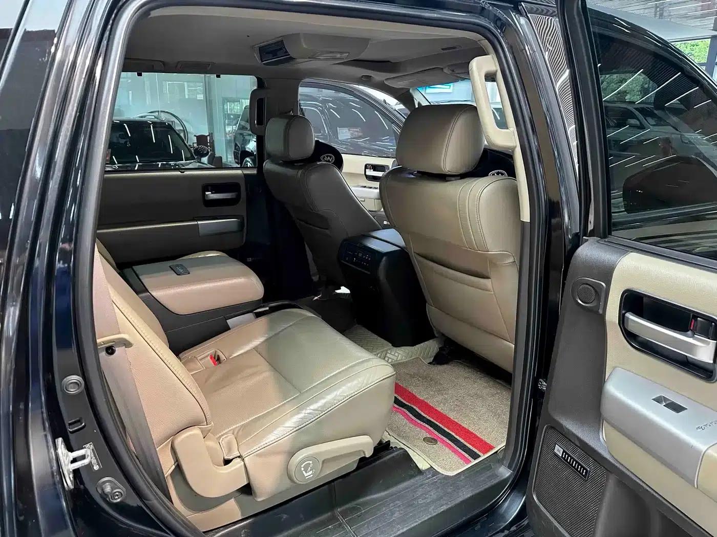 Sequoia 2010 5.7 Platinum Edition — миниатюра 12