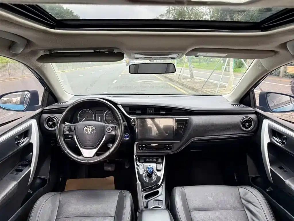 Levin Hybrid E+ 2019 1.8PH V E-CVT Luxury Edition — миниатюра 6