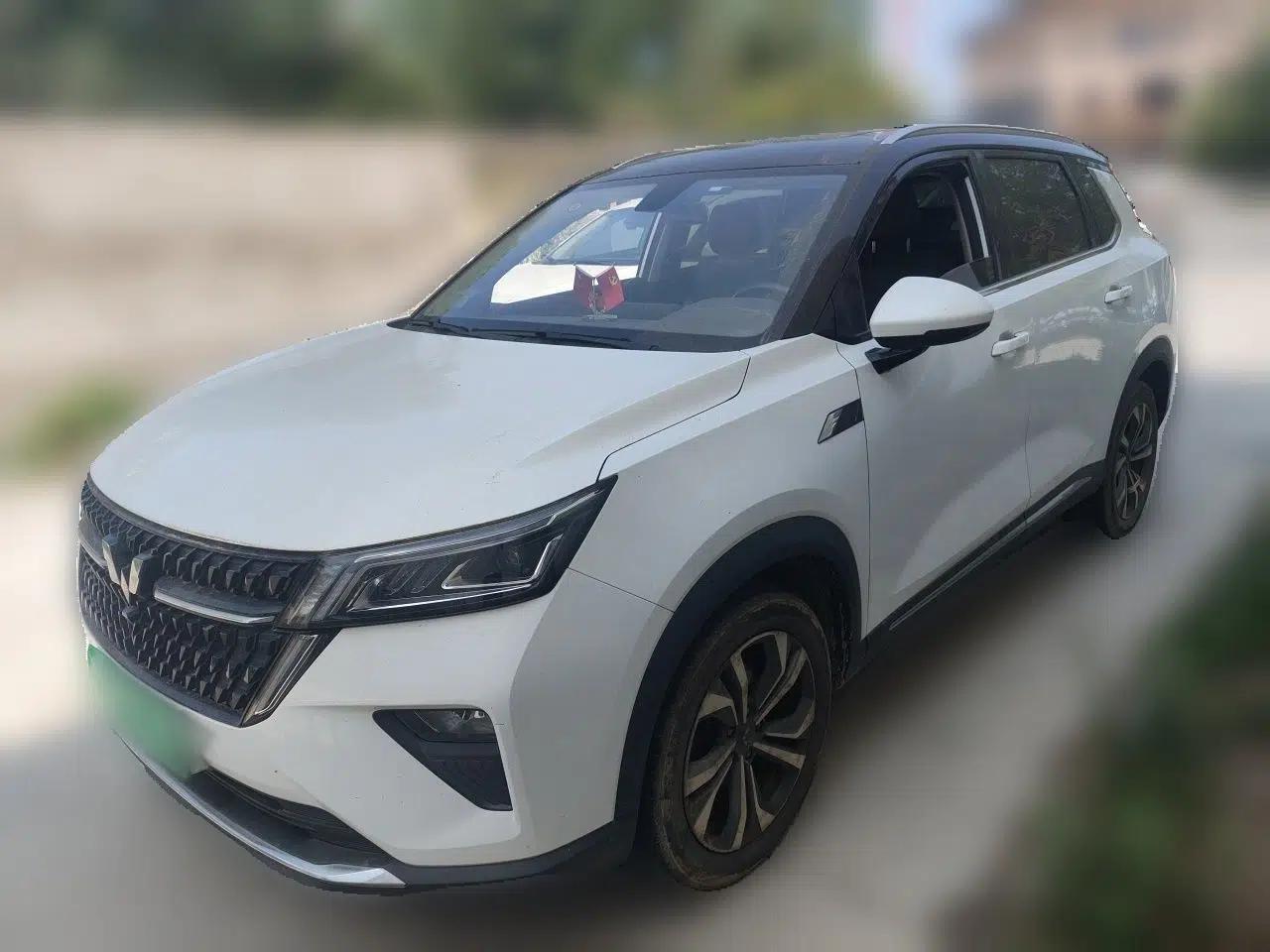 Wuling Asta 2021 1.5T CVT Starlight Edition — миниатюра 1