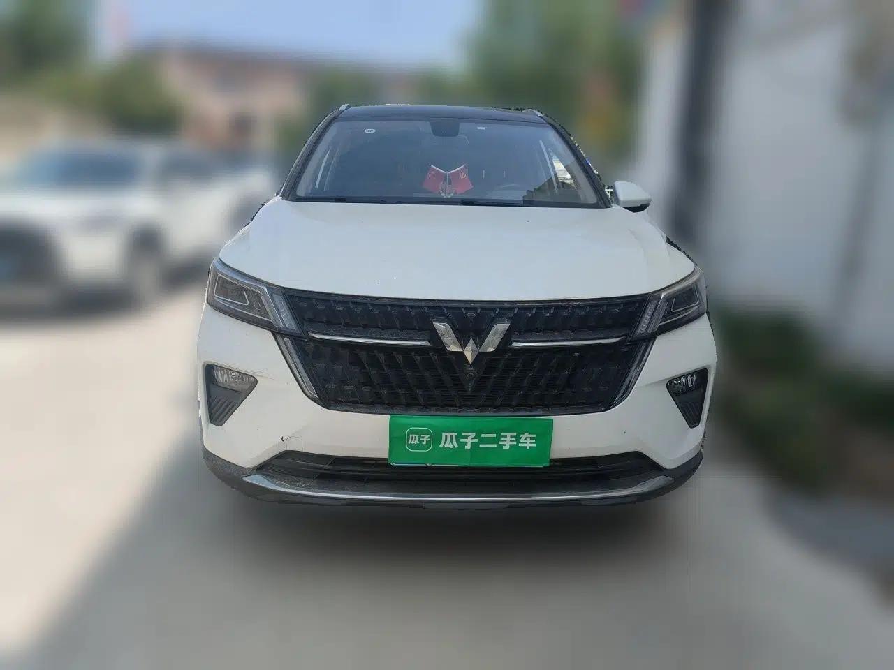 Wuling Asta 2021 1.5T CVT Starlight Edition — миниатюра 2