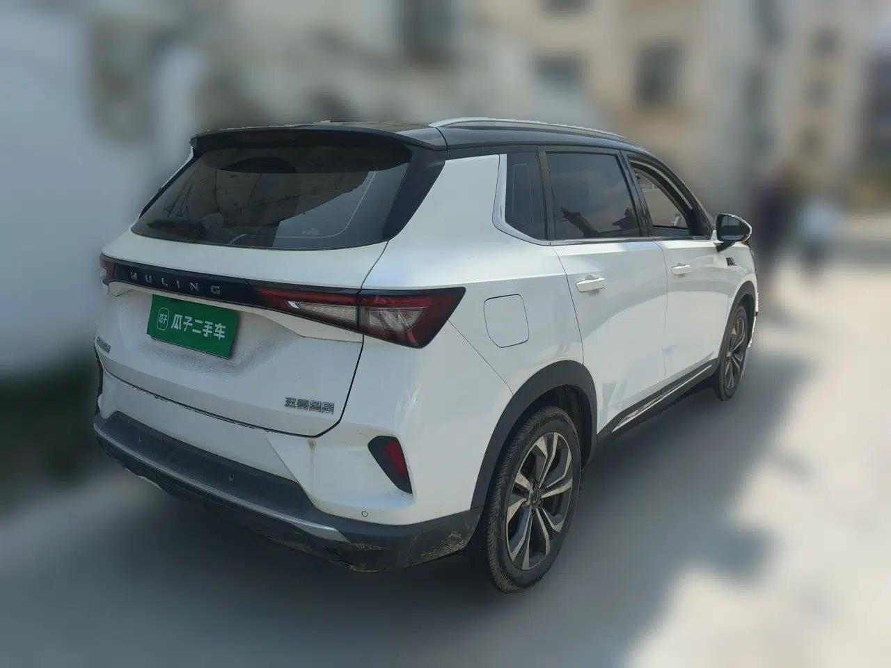 Wuling Asta 2021 1.5T CVT Starlight Edition — миниатюра 6