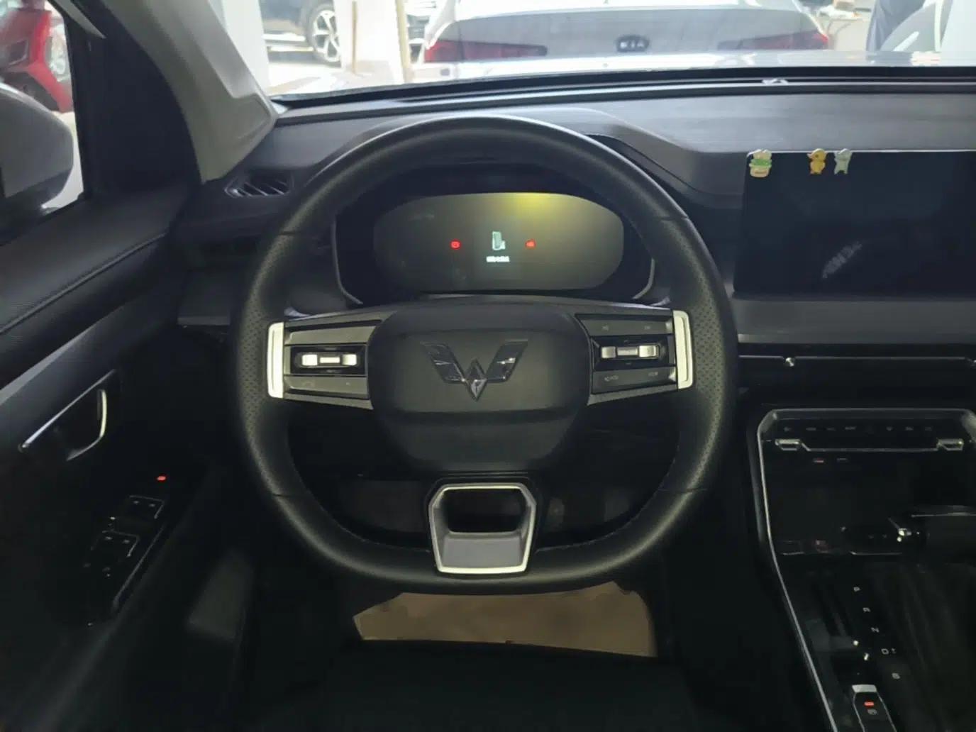 Wuling Asta 2021 1.5T CVT Star曜 Edition — миниатюра 13
