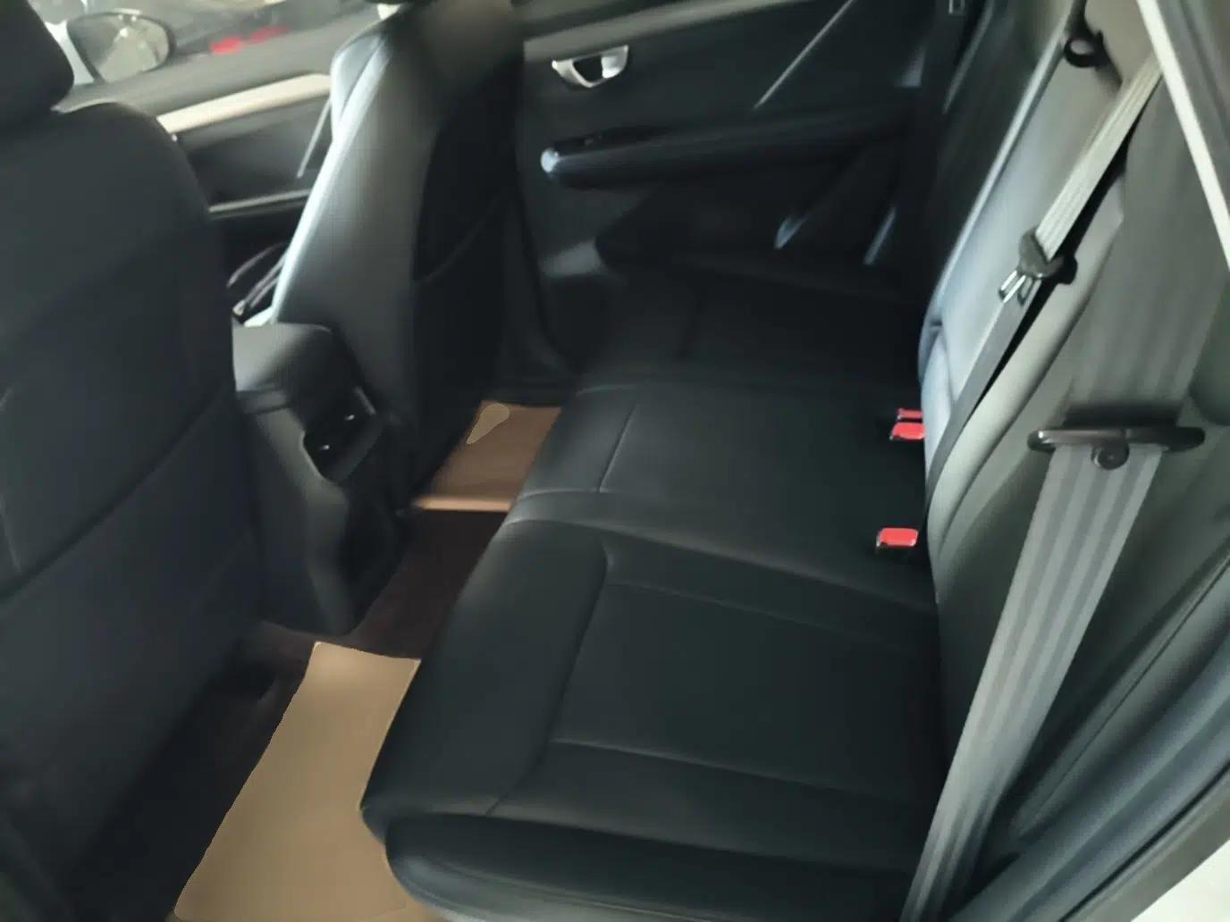 Wuling Asta 2021 1.5T CVT Star曜 Edition — миниатюра 20