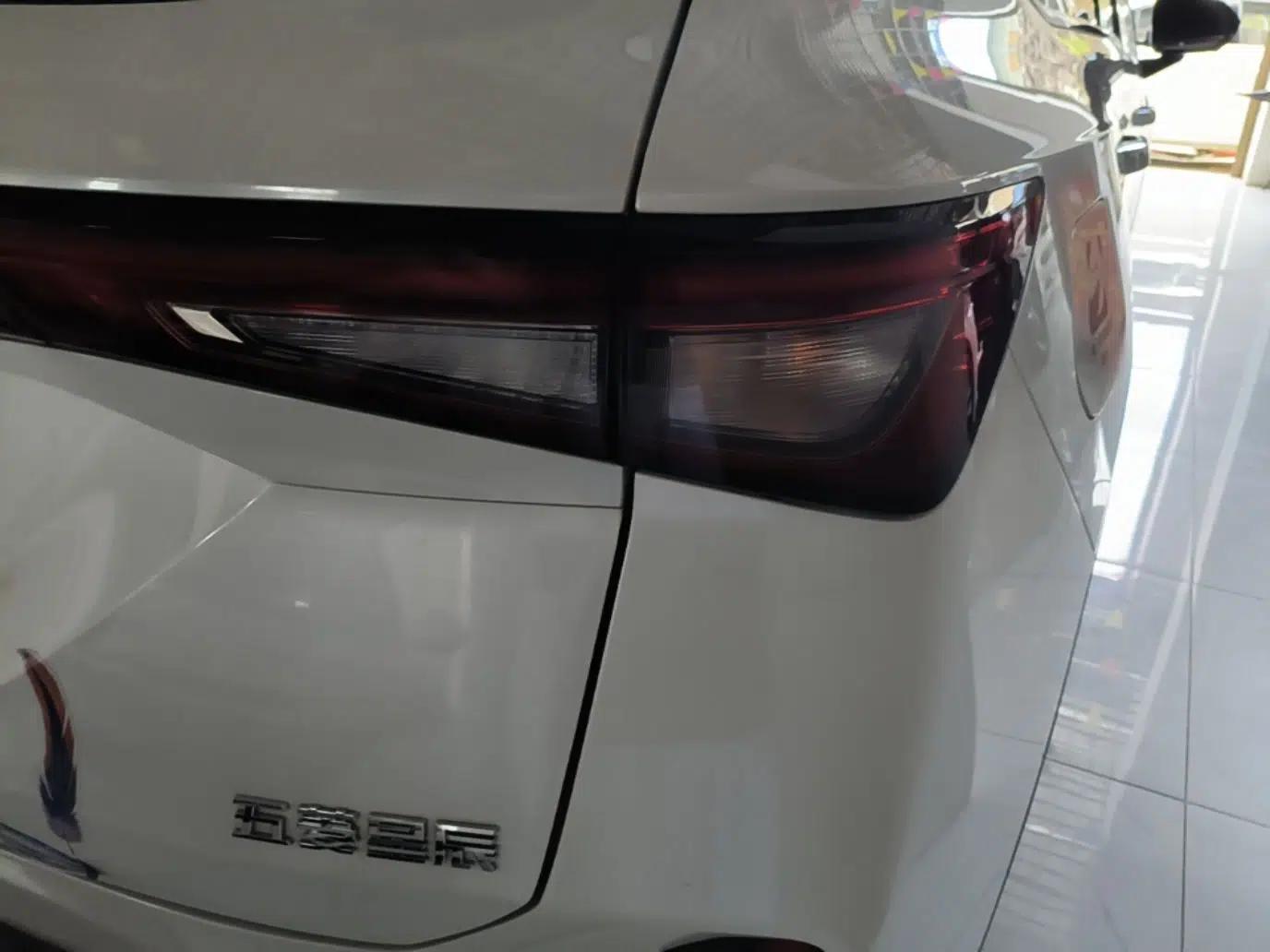 Wuling Asta 2021 1.5T CVT Star曜 Edition — миниатюра 9