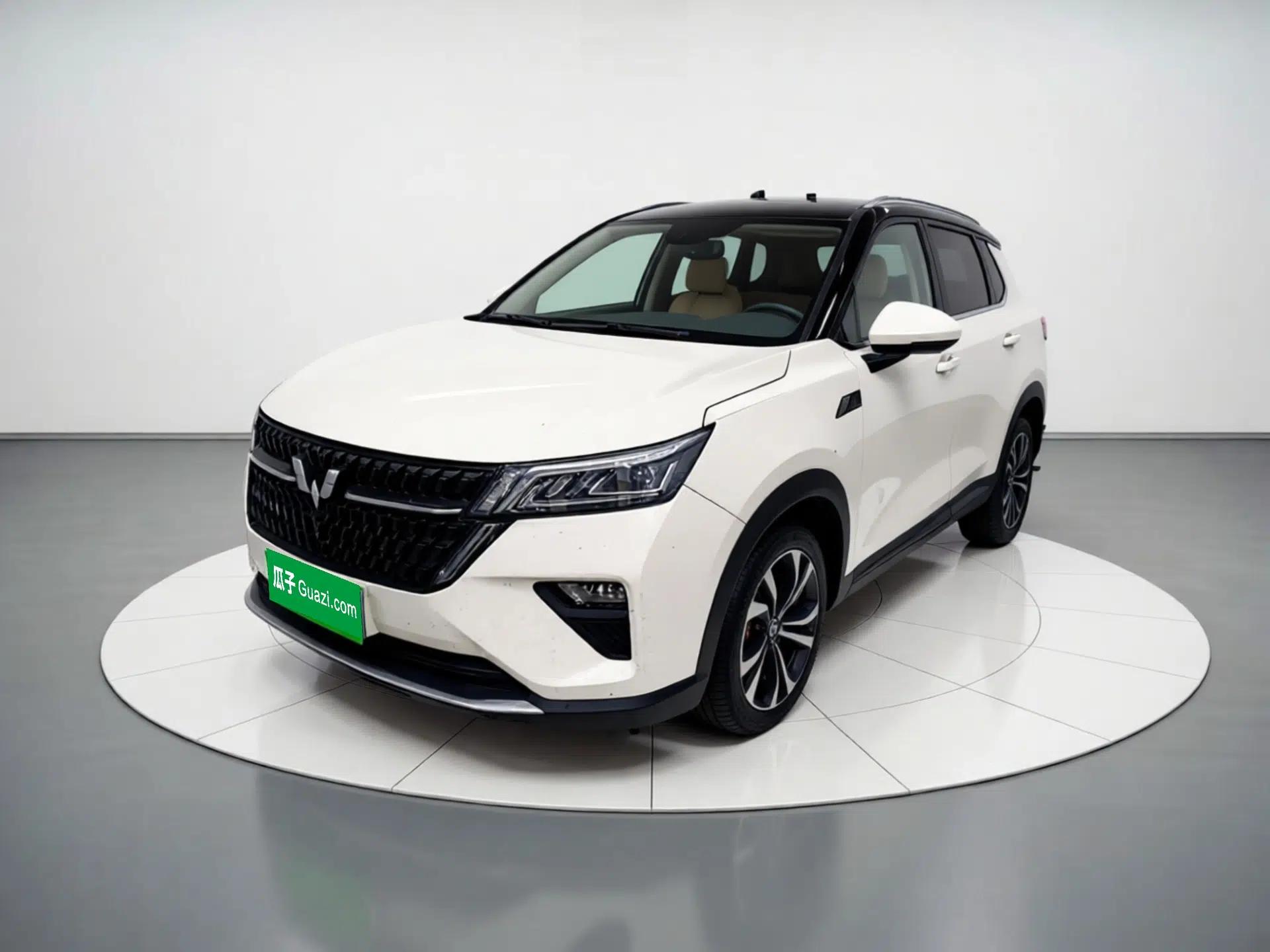 Wuling Asta 2021 1.5T CVT Star曜 Edition — миниатюра 1