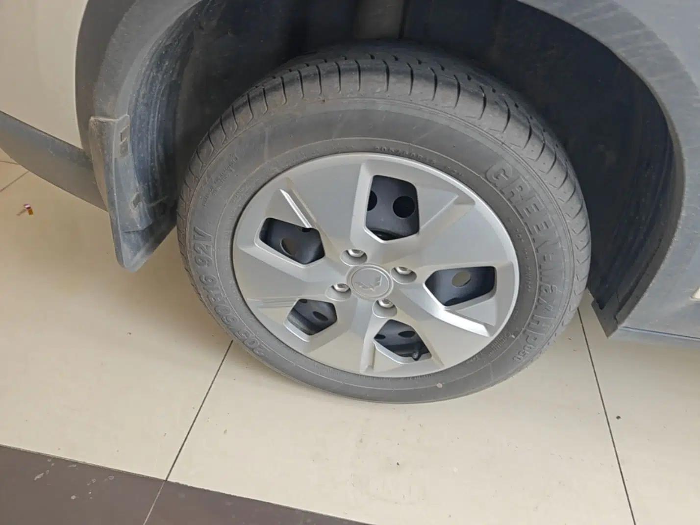 Wuling Alvez 2022 1.5L Manual Free-Style Model — миниатюра 11